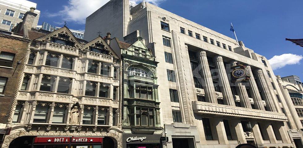 Prime Zone 1 location, duplex apartment with two bathrooms Cheshire House. Fleet Street, Chancery Lane